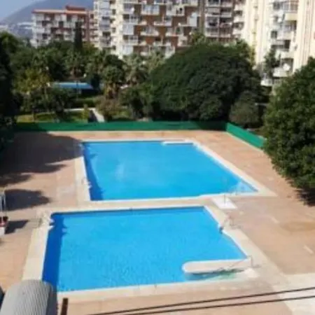 Precioso Apartamento Residencial Piscina Jardines Apartment